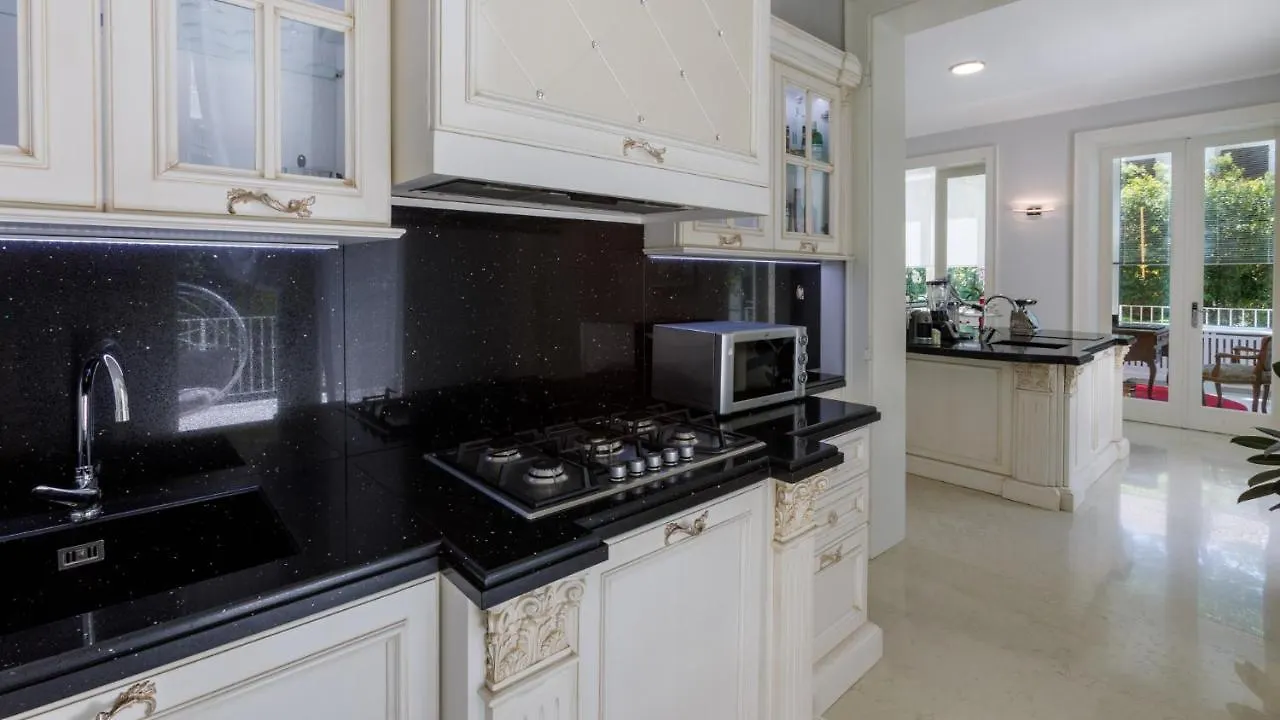 Villa Guidi 10 Emma Villas Milano Marittima
