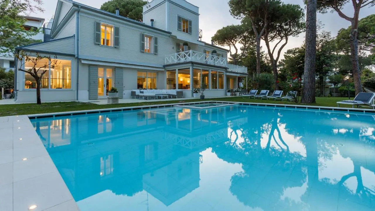 Villa Guidi 10 Emma Villas Milano Marittima Italy